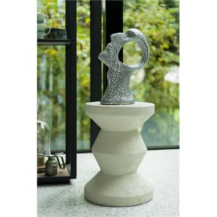 Henders en Hazel Terry beeld H36cm