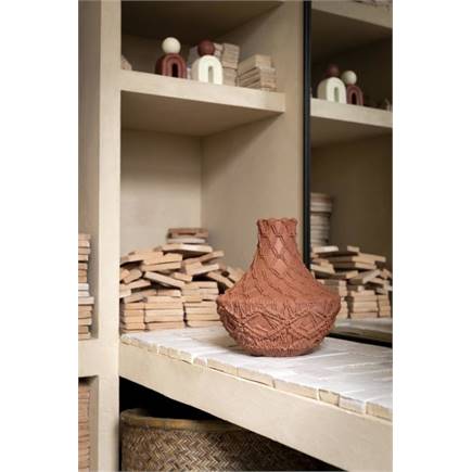 Henders en Hazel Lot kandelaar H15,5cm Bruin
