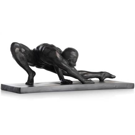 Henders en Hazel Stretching beeld H19cm