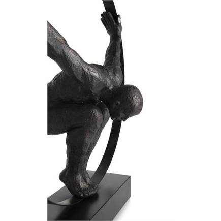 Henders en Hazel Circle Man beeld H58cm