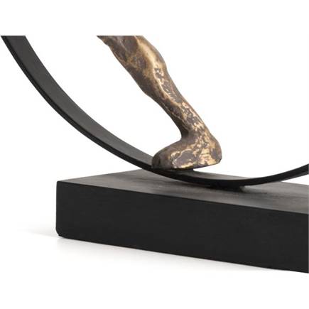 Henders en Hazel Climbing beeld H33cm