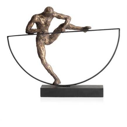 Henders en Hazel Climbing beeld H33cm
