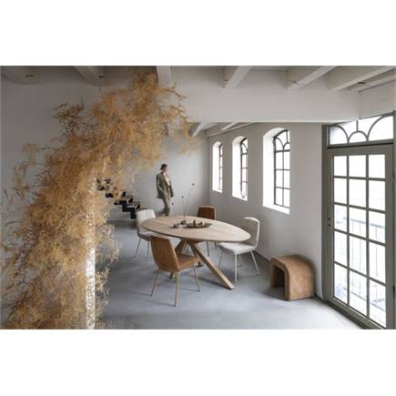 XOOON frame is tone in tone - stof Cadiz Koper