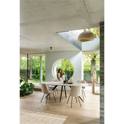 XOOON eetkamertafel ovaal 240 x 110 cm. - 4-pootjes - crème Antraciet