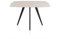 XOOON SALUTI ronde tafel BARTAFEL OVAAL 150 X 105 CM. - 4-POOTJES - ROUGH OFF BLACK Light Sand
