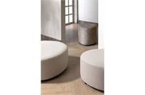XOOON ZAYNA eetkamerstoel poef driehoek 80 cm - H40cm Stof Avicci Creme